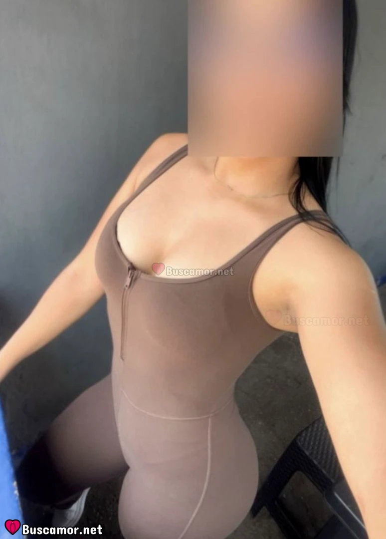 643179296 - Soy Laura, estoy emocionada de conocer gente nueva
